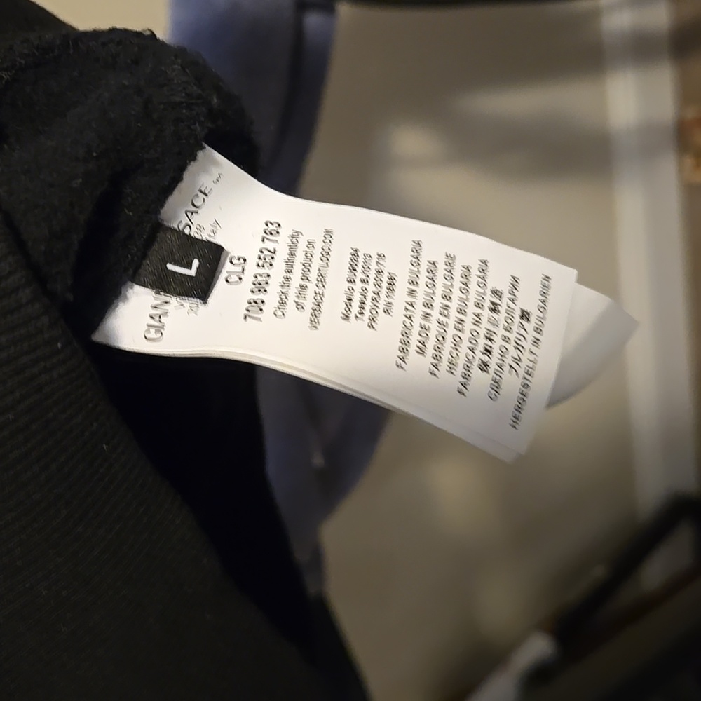Men's Versace Versus Lion's Head Hoodie - Picture 4 of 7